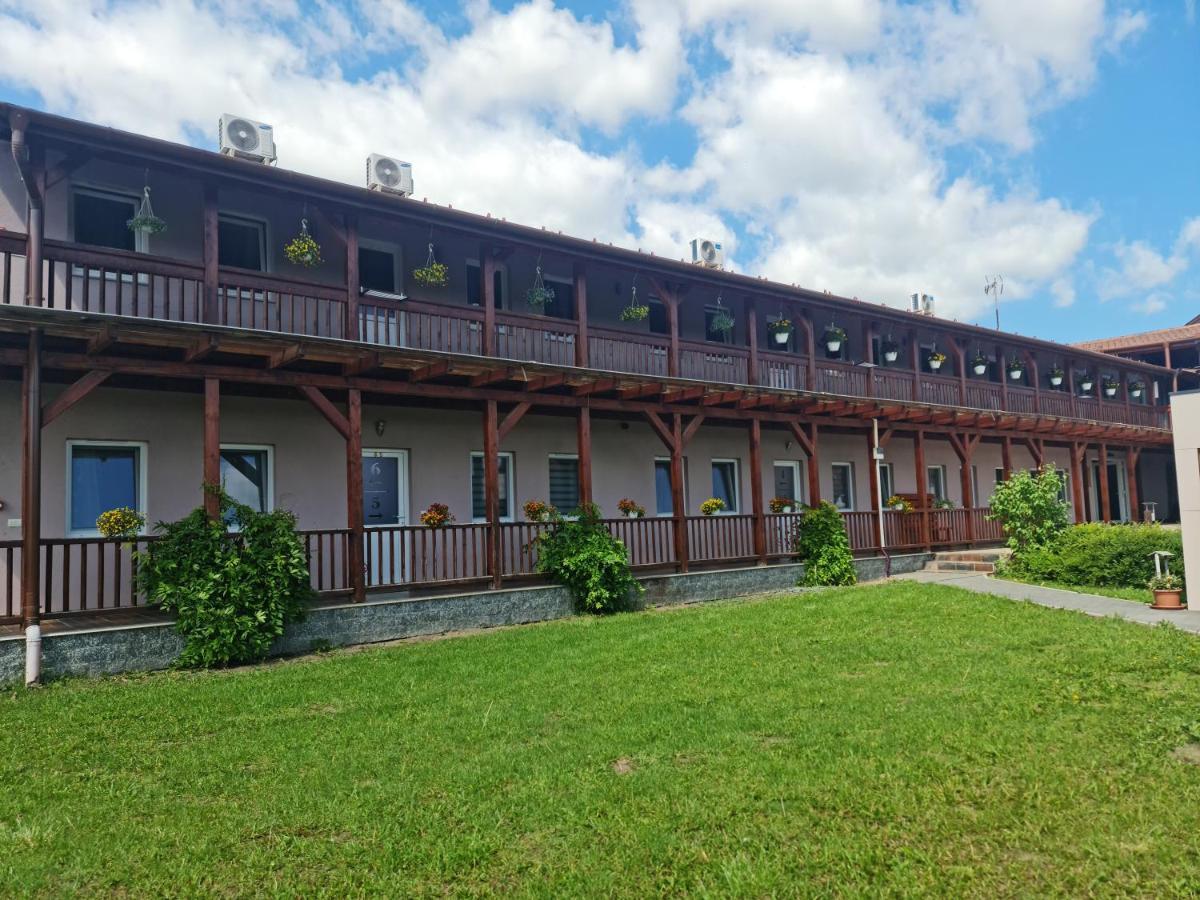 Sweet Life Wellness Apartments Egerszalók Esterno foto