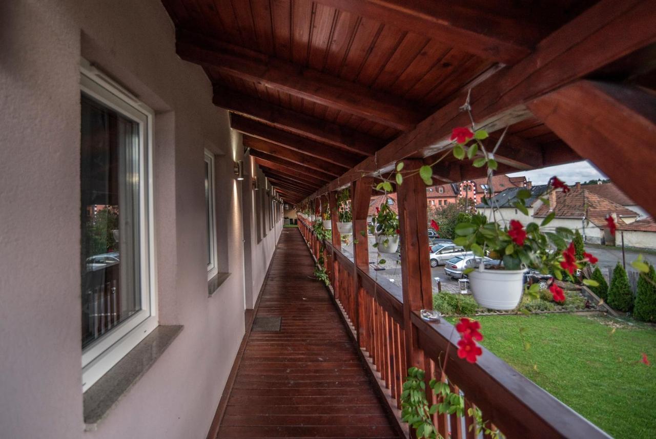 Sweet Life Wellness Apartments Egerszalók Esterno foto